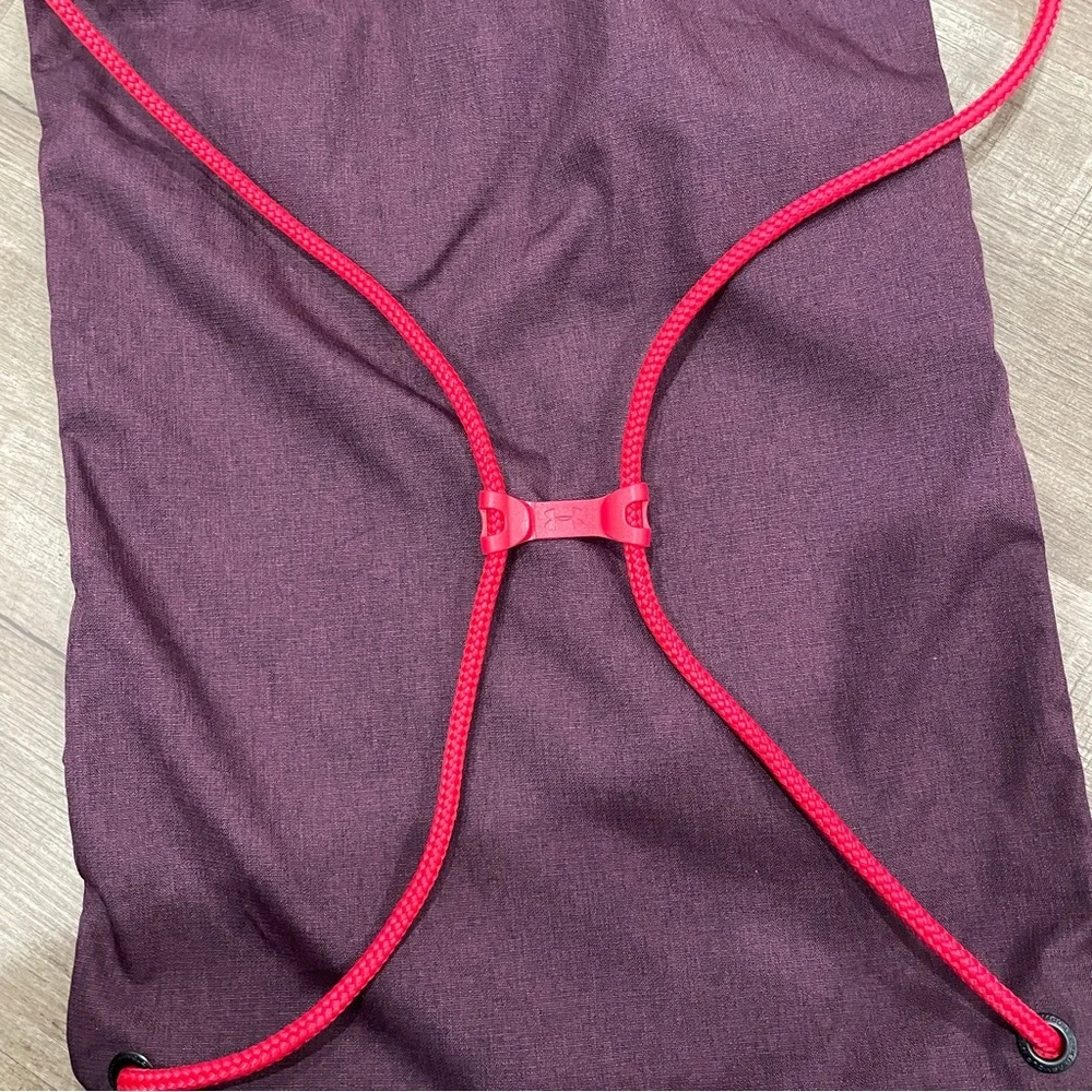 Under Armour Drawstring Backpack Purple Red Heathered Sackpack Sternum‎ Clip
